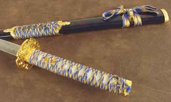 SD147474_Blue-and-Gold_Katana_Grip.jpg (162391 bytes)