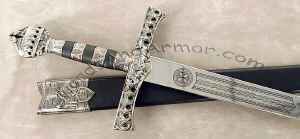 SD81027G_Medieval_Warrior_Sword_Hilt.jpg (117453 bytes)