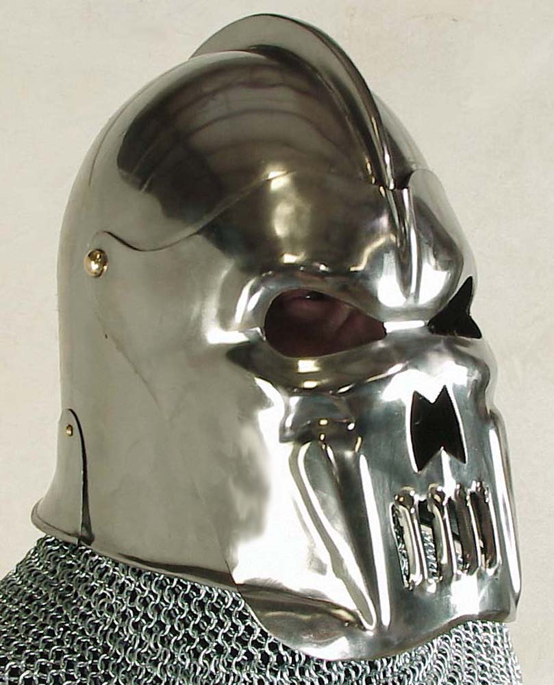 http://www.swordsandarmor.com/images/Skull_Helm.JPG